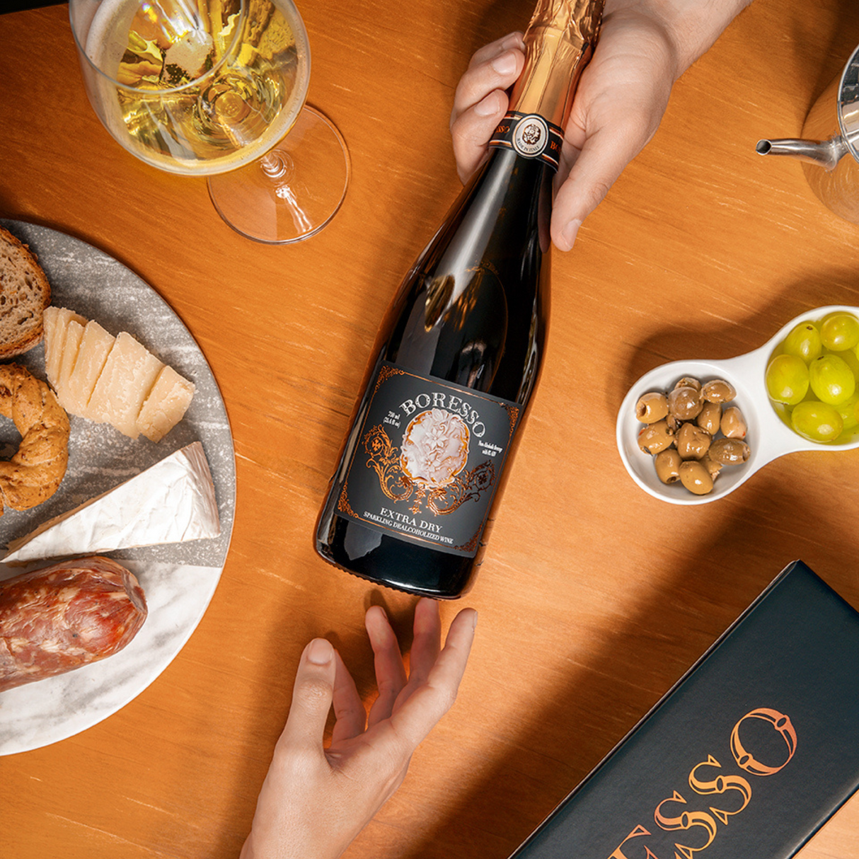 Boresso Sparkling Non-alcoholic Wine From Italy, Extra Dry Dealcoholized, 750ml (25.4 fl oz) Bottle with Gift Box