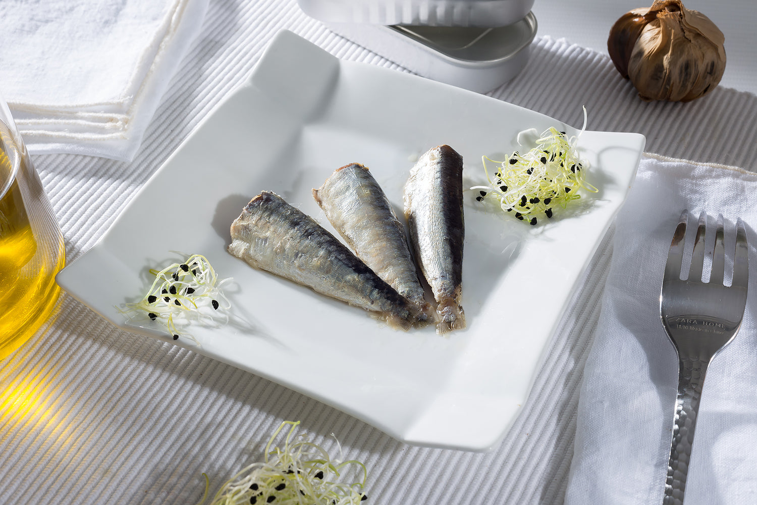 Yurrita Spanish Sardinillas in Olive Oil - International Loft