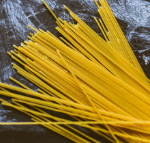 Load image into Gallery viewer, Felicetti Organic Spaghetti Pasta 1 lb Package - International Loft
